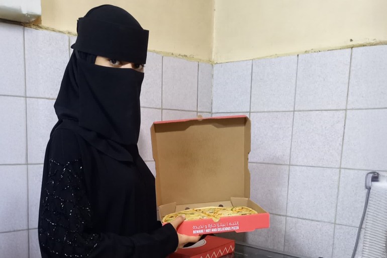 برنامج "صلتك".. يدعم مشروعا لريادة الأعمال الشبابية والشمول المالي باليمن 4 مشروع صلتك دعم ريادة الأعمال الشبابية والشمول المالي - سارة