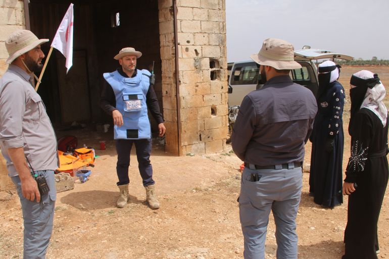 إزالة الألغام بسوريا مهمة لا تقتصر على الرجال 1 فريق منظمة The HALO TRUST في العمل لتفجير مخلفات حرب