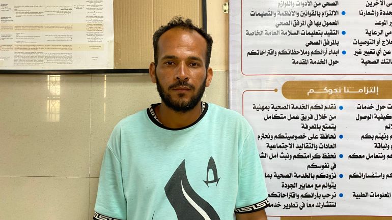 توزيع المساعدات الأميركية بغزة يتحول إلى “مصائد موت” 1 النازح إيهاب طباسي هذه مساعدات مغمسة بالدم والذل ولولا جوع أطفالنا ما ذهبنا إليها-رائد موسى-خان يونس-الجزيرة نت