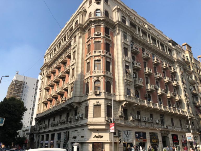إنهاء "الإيجار القديم".. استرداد لحقوق الملاك أم تشريد لملايين المصريين؟ 1 عمارة في قلب القاهرة بشارع رمسيس