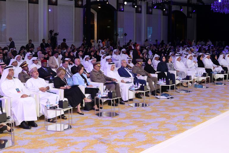مؤتمر دولي بالدوحة يدعو إلى تقنين استخدام الذكاء الاصطناعي 3 مؤتمر الذكاء الاصطناعي وحقوق الإنسان يدعو لوضع تشريعات تضمن الخصوصية وعدم التمييز – الجزيرة