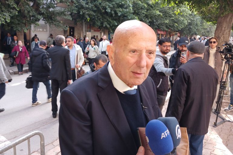 "التآمر 2".. محاكمات سياسية ممنهجة للمعارضة في تونس 1 : زعيم جبهة الخلاص المعاضة نجيب الشابي / المحكمة الابتدائية بتونس/ العاصمة