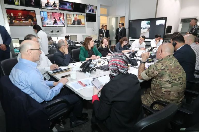 الانتخابات البلدية اللبنانية واختبار القوى السياسية 1 يشرف الوزير الحجار من غرفة العمليات المركزية الخاصة بالانتخابات البلدية والاختيارية في الوزارة حساب وزارة الداخلية على منصة اكس
