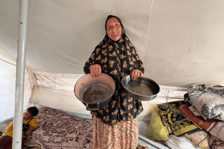 ذوو الإعاقة الذهنية في غزة بين ألم الجوع وعدم الفهم 1 لا يتوفر الطعام لأسرة ممتازة صبح جراء تشديد إسرائيل الحصار على قطاع غزة المصدر: الجزيرة نت