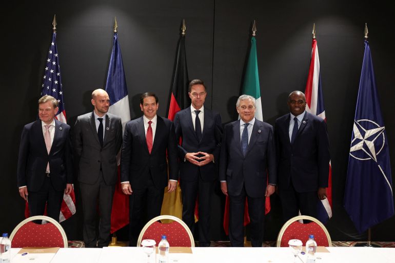 بوتين يغيب عن مباحثات إسطنبول وزيلينسكي يعتبرها "إهانة" 2 U.S. Secretary of State Marco Rubio, NATO Secretary General Mark Rutte, Britain's Foreign Secretary David Lammy, Germany's Foreign Minister Johann Wadephul, French Foreign Minister Jean-Noel Barrot and Italy's Foreign Minister Antonio Tajani pose for a family photo, in Antalya, Turkey May 15, 2025. REUTERS/Umit Bektas/Pool