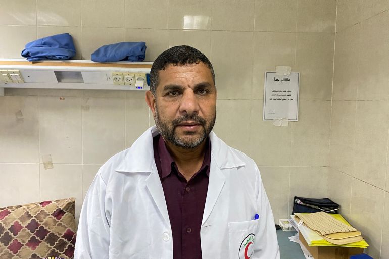 غزة.. أجهزة طبية متهالكة والقيود الإسرائيلية تعيق إصلاحها 3 الدكتور مروان الهمص الاحتلال يتلاعب بأولويات واحتياجات القطاع الصحي ويمنع إدخال الأجهزة الطبية بعدما تعمد تدمير وتخريب الأجهزة في المستشفيات خلال اجتياحها-رائد موسى-خان يونس-الجزيرة نت