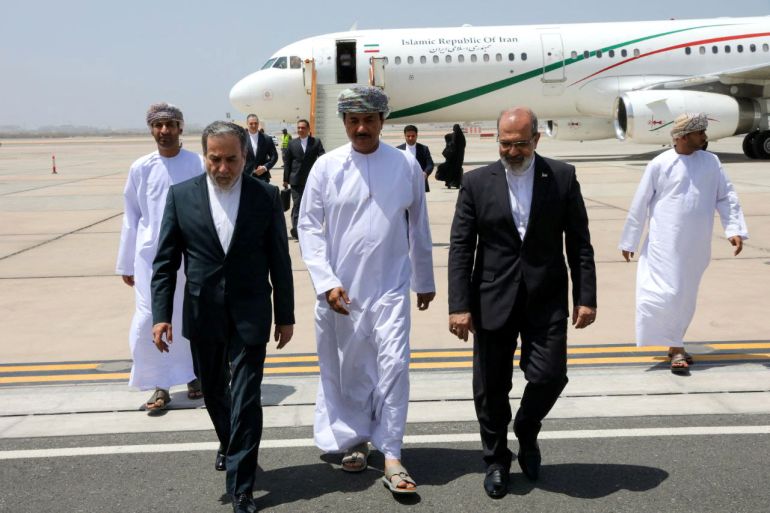 خطاب خامنئي.. رسائل لكل الأطراف بشأن الملف النووي وفرصة للاتفاق 1 Iran's Foreign Minister Abbas Araghchi is welcomed by an unidentified Omani official upon his arrival in Muscat, Oman, May 11, 2025. Iranian Foreign Ministry/WANA (West Asia News Agency)/Handout via REUTERS ATTENTION EDITORS - THIS PICTURE WAS PROVIDED BY A THIRD PARTY
