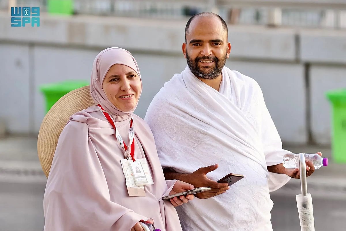 بالصور.. حُجِّاج بيت الله الحرام يتوافدون إلى مشعر منى لقضاء يوم التروية 2
