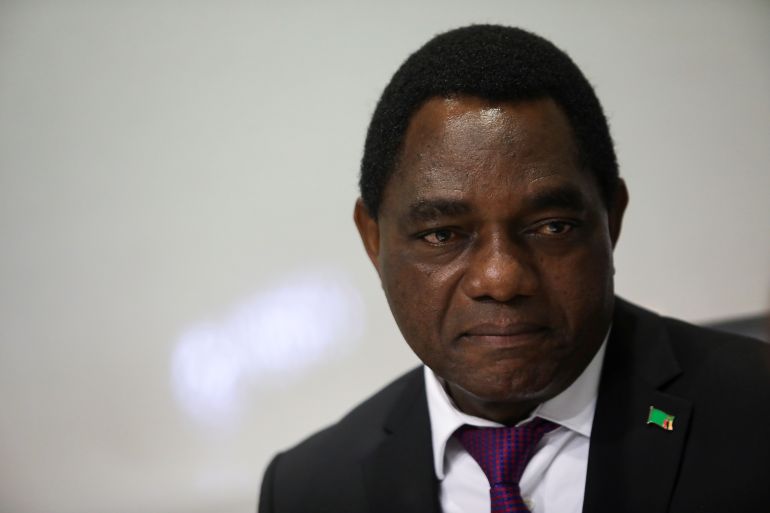 وفاة رئيس زامبيا السابق إدغار لونغو بمرض نادر 1 Zambian President Hakainde Hichilema looks on during an interview with Reuters at the Africa Mining Indaba 2022 which opened in Cape Town, South Africa, May 9, 2022. REUTERS/Shelley Christians